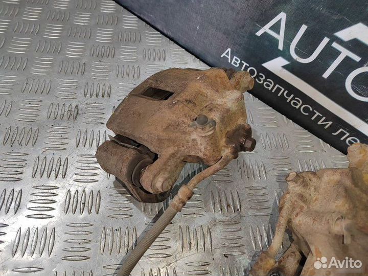 Суппорт передний Hyundai Verna 1.4 2006-2010