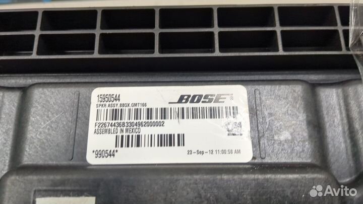 Сабвуфер Cadillac SRX, 2013