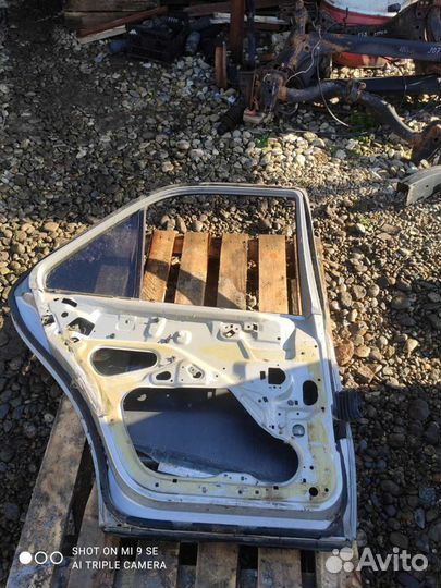 Дверь задняя левая Mercedes W202