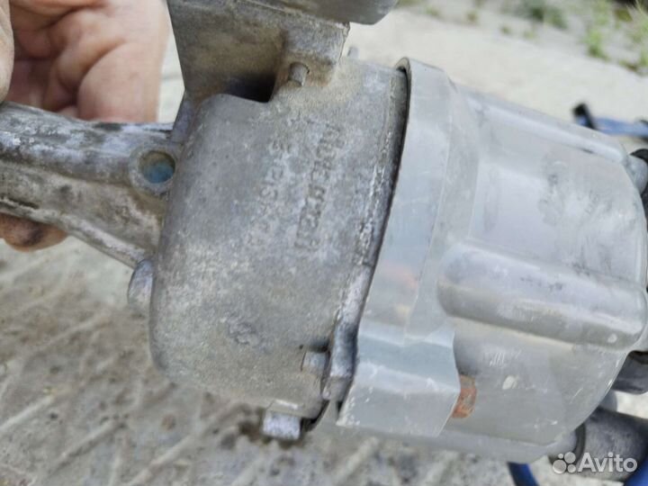 Трамблёр форд аэростар/Ford aerostar 3l