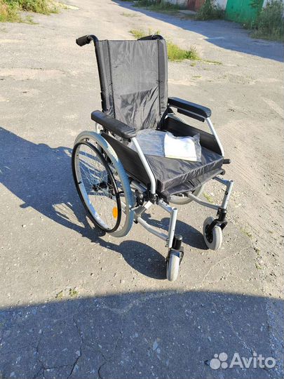 Инвалидная коляска новая