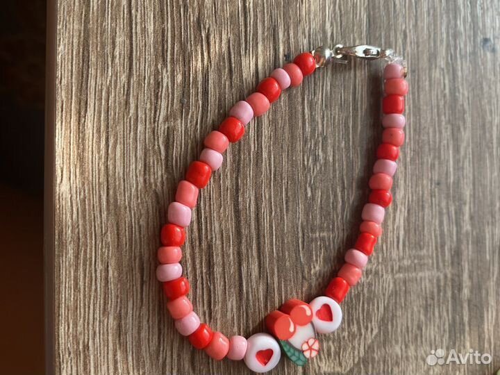 Браслет из бисера