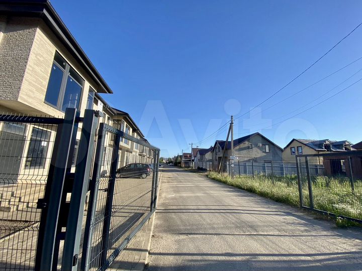 Дом 170 м² на участке 4 сот.