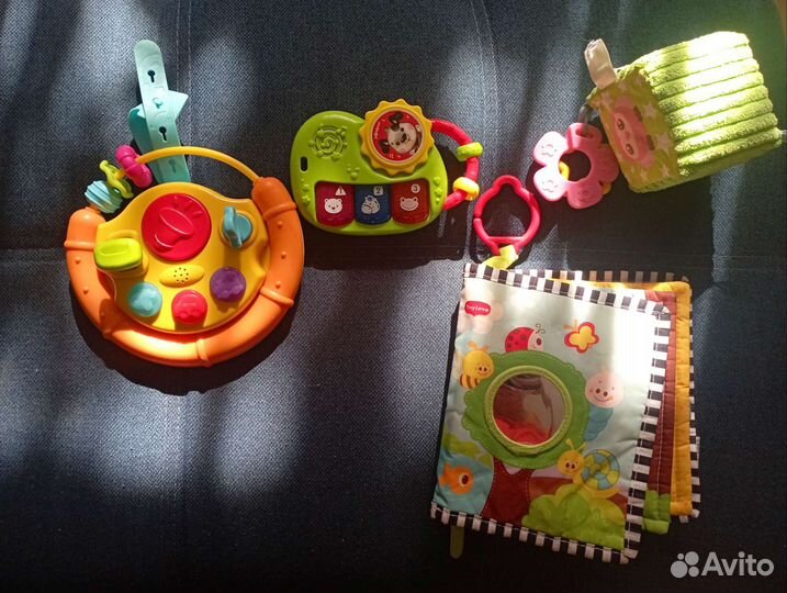 Развивающие игрушки пакетом 30шт