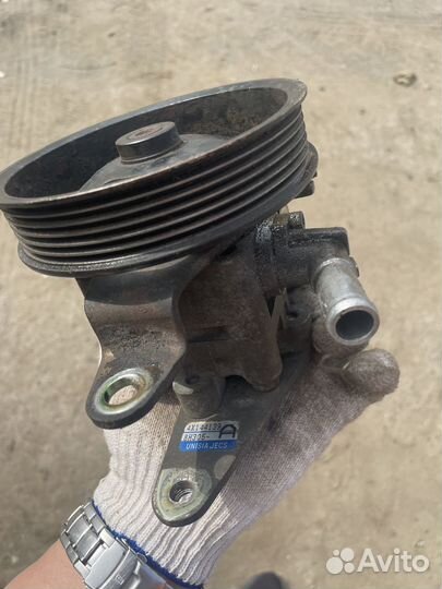 Насос гидроусилителя Nissan X-trail T30 2.5