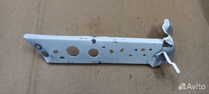 Кронштейн крепления крыла Mazda CX-5