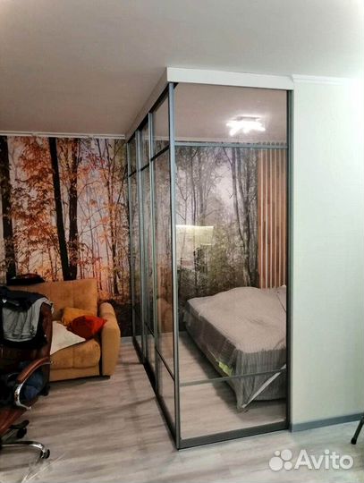 Раздвижная перегородка с матовым стеклом