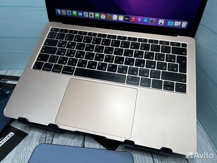 MacBook Air 13 2018 i5/8gb/128gb Gold