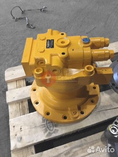 Гидромотор поворота Hyundai R220LC-9A 38QB-11101