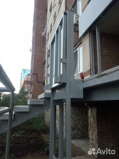 Вертикальный подъемник для инвалидов пту-001