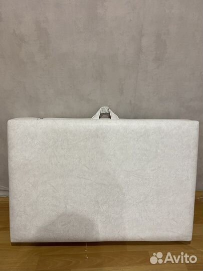 Кушетка для наращивания ресниц