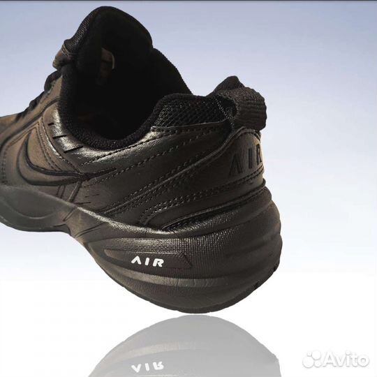 Кроссовки Nike AIR Monarch. Демисезонные. Кожаные