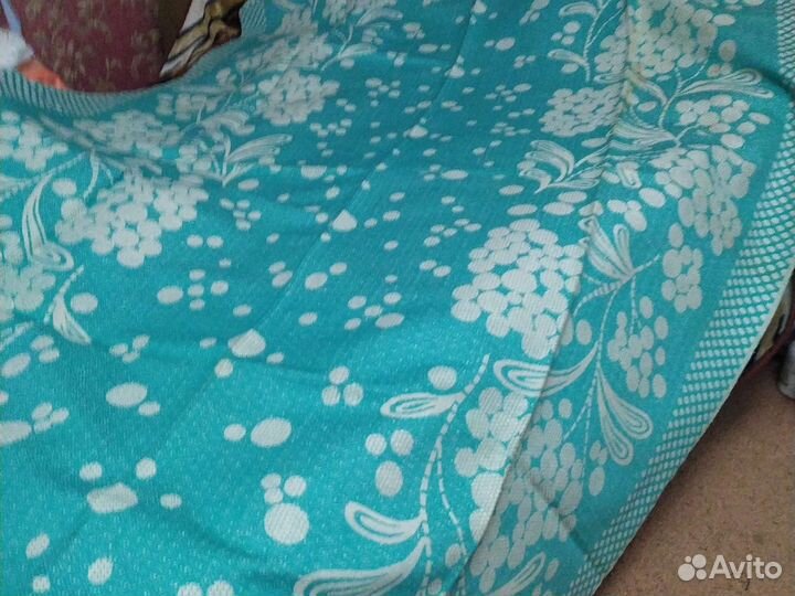 Покрывало тканевое, подзор на кровать, накидки