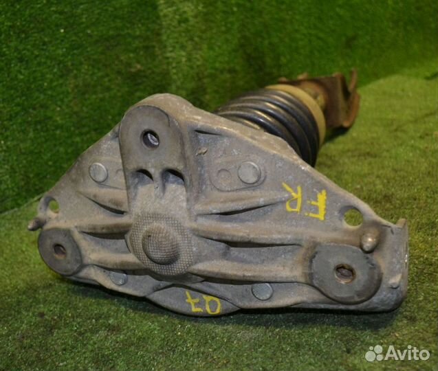 Стойка передняя R Audi / VW Q7 I 4LB