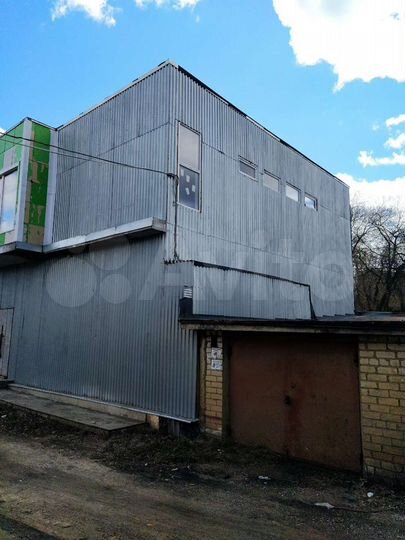 Гараж, > 30 м²