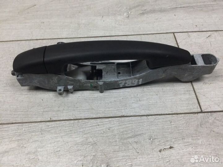 Ручка нaружная двери передняя правая Peugeot