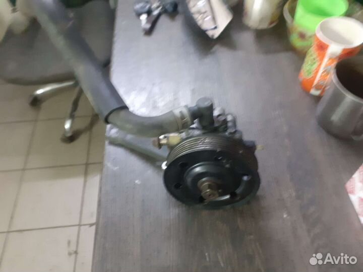 Гидроуселитель руля