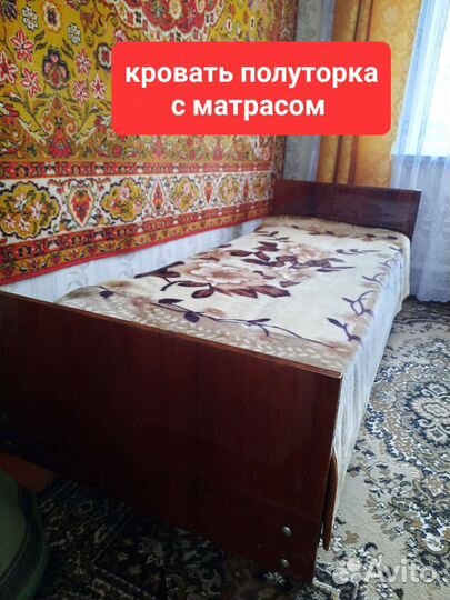 Кровать с матрасом бу