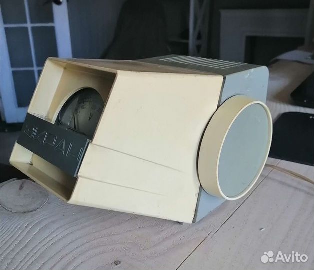 Стабилизатор напряжения экран