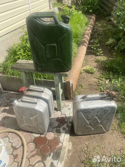 Канистры металлические, алюминиевые 20 и 10 л