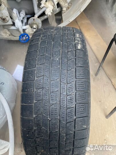 Dunlop Graspic DS3 215/65 R16 98Q