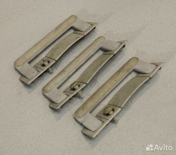 Ручка потолочная Audi 80 B3