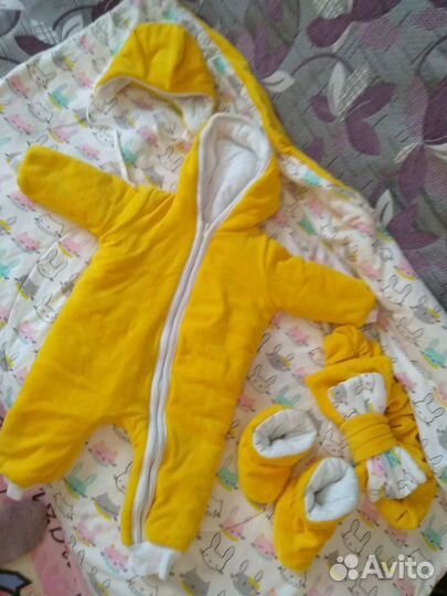 Комплект на выписку для девочки весна, осень