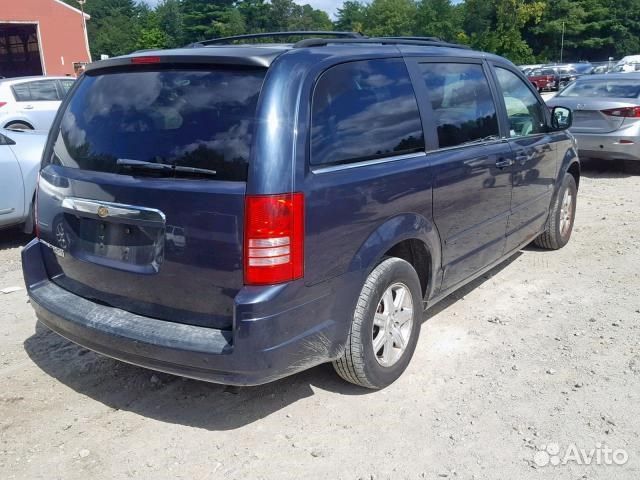 Разбор на запчасти Chrysler Town-Country 2008