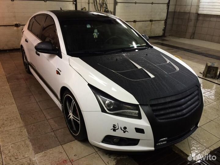 Тюнинг капот chevrolet cruze