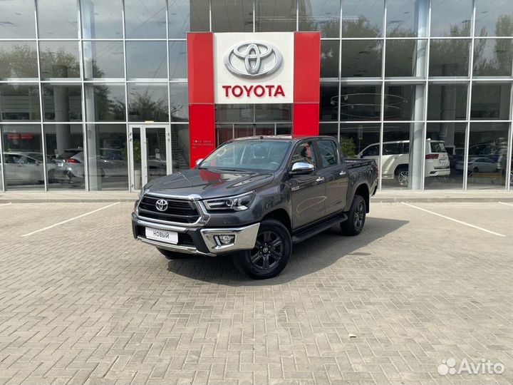 Toyota Hilux 2.8 AT, 2022