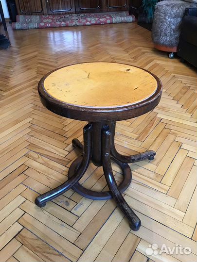 Стул для пианино винтовой