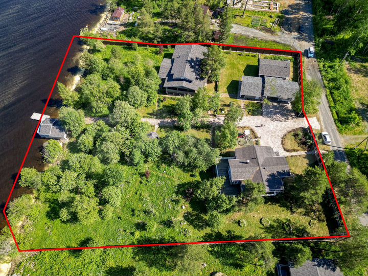 Дом 600 м² на участке 75 сот.