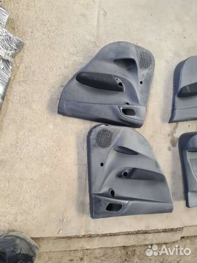 Обшивки дверей citroen c3 a51 citroen c3 2