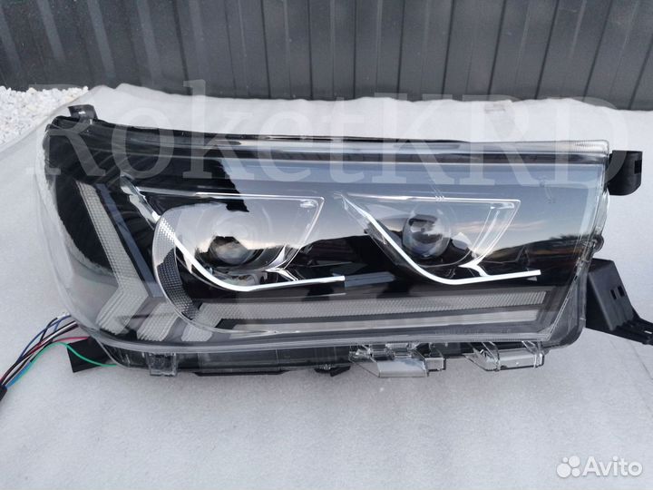 Фары Toyota Hilux с 2015-2020 г LED