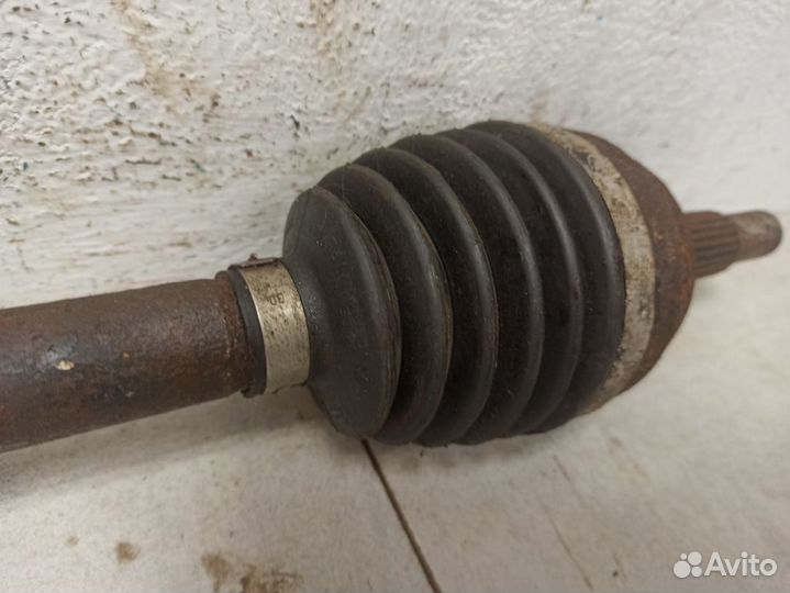 Привод передний левый 391015451R