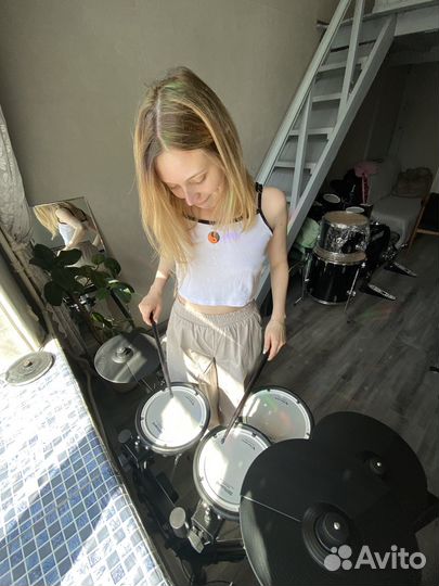 Roland. Электронная ударная установка, барабаны