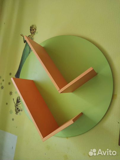 Полка в детскую