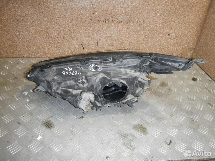 Фара правая Lexus NX200/NX200t/NX300/NX300h