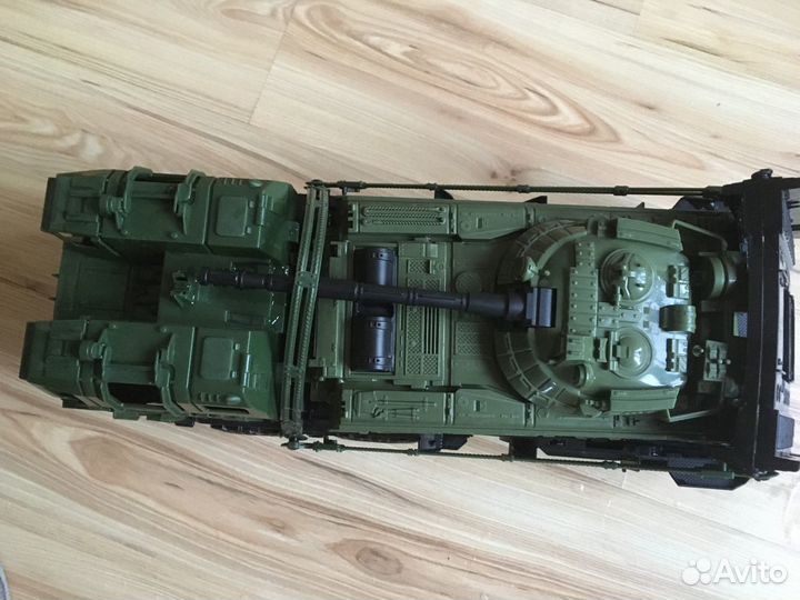 Игрушка Танк большой