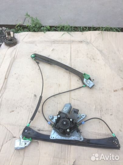 Стеклоподъемник Audi A4 B5 передний правый