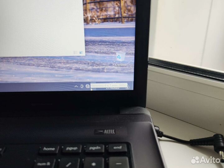 Asus K95 18.4