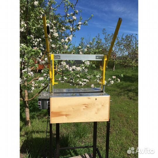 Станок для распечатки сотовых рамок с подставкой