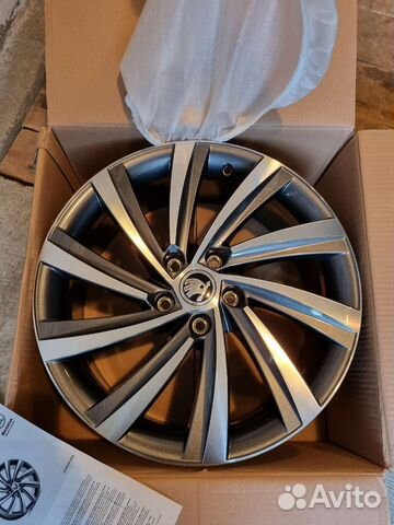 Диски R18 оригинал новые
