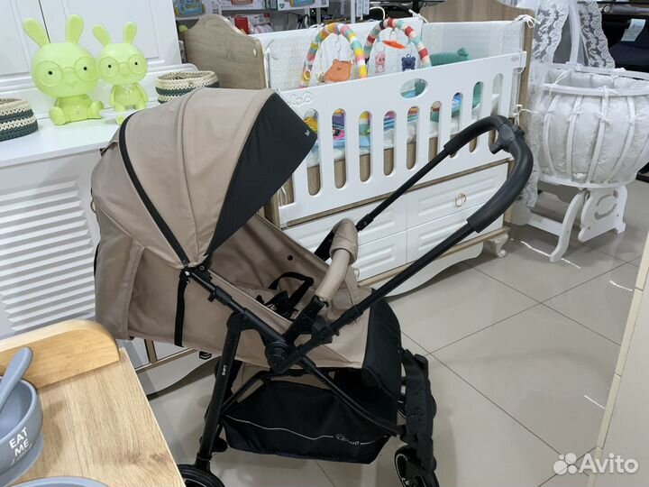 Коляска с перекидной ручкой