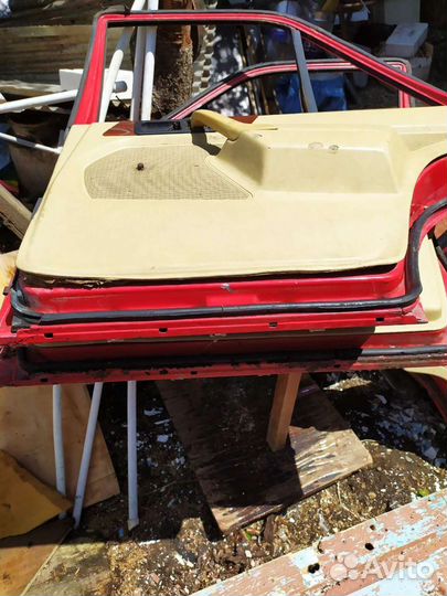 Двери от Мерседеса 190