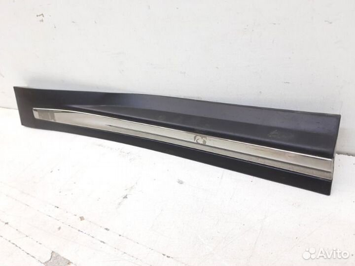 Накладка двери задняя левая Infiniti Qx70 S51