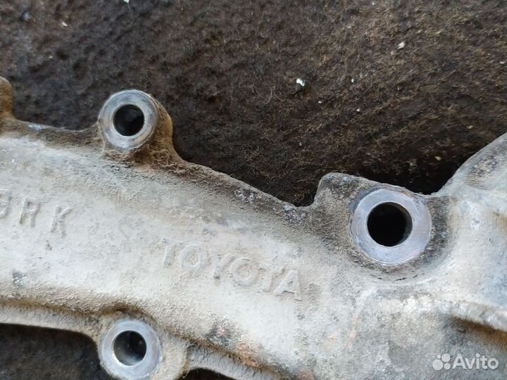 Корпус термостата lexus RX350