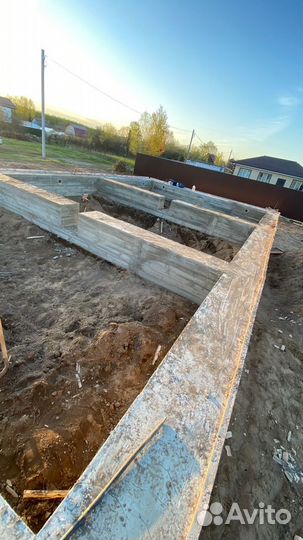 Бригада строителей