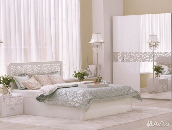 Спальный гарнитур