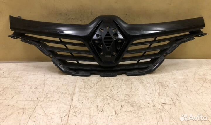 Решетка радиатора для renault kaptur 2016-2020